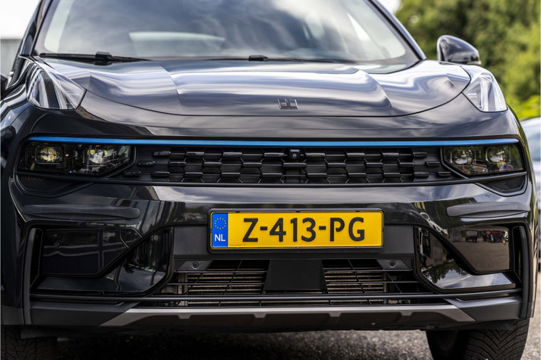 Vehicle Image 12
