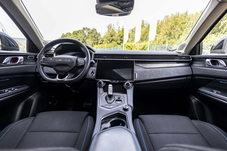 Vehicle Image 18