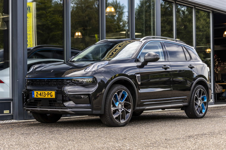 Vehicle Image 10