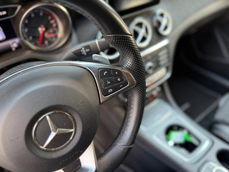 Vehicle Image 33