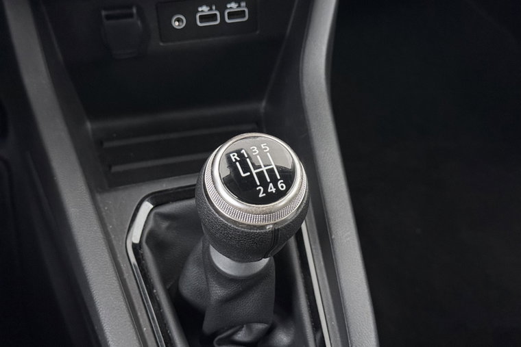 Vehicle Image 27