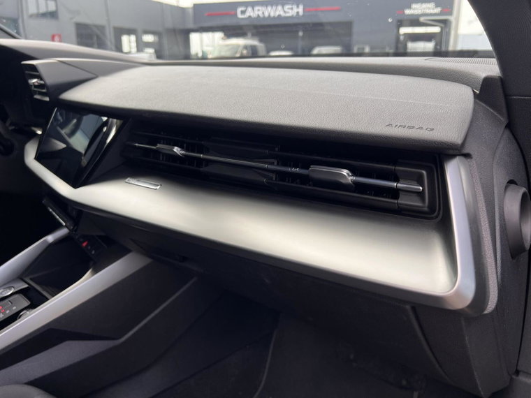 Vehicle Image 40