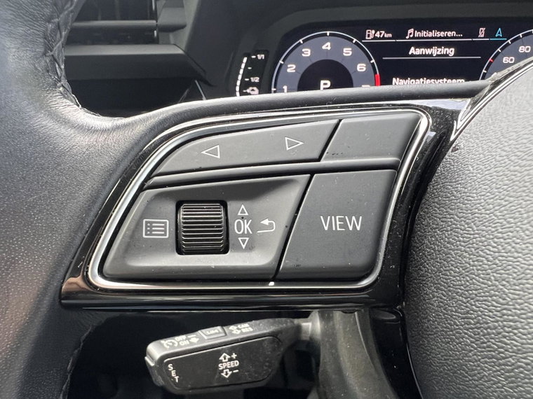 Vehicle Image 42