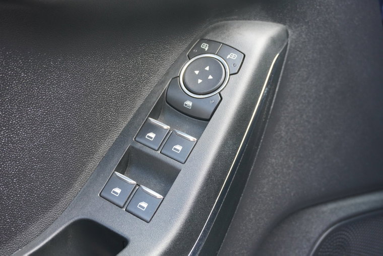Vehicle Image 26