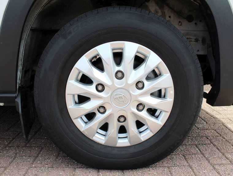 Vehicle Image 27