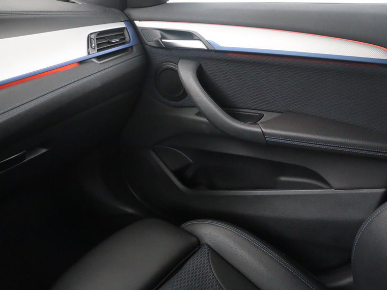 Vehicle Image 27