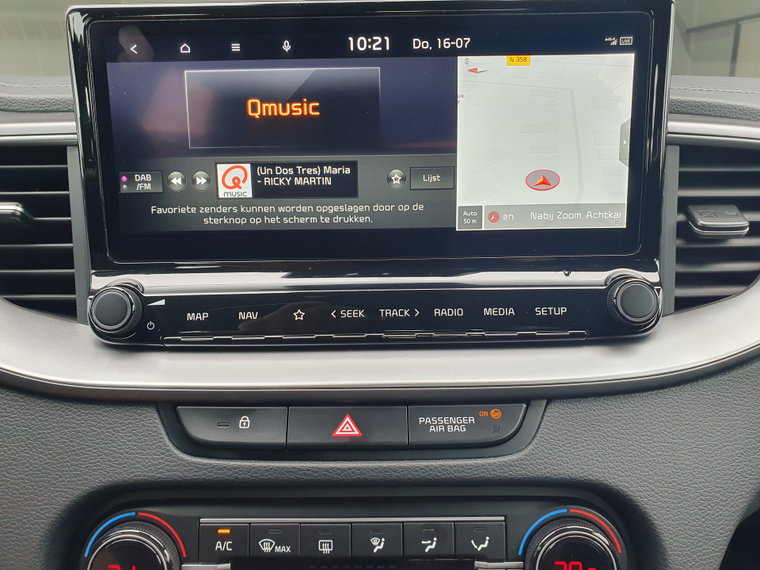 Vehicle Image 32