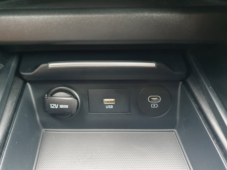 Vehicle Image 35