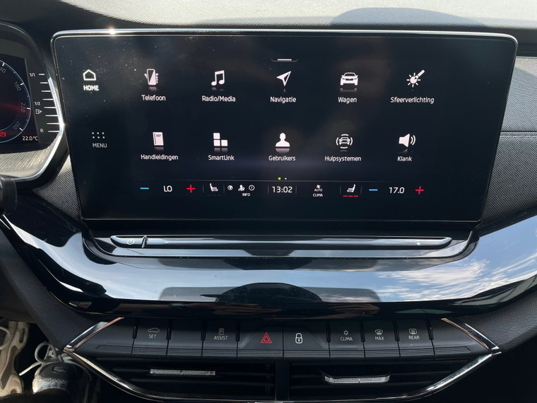 Vehicle Image 15