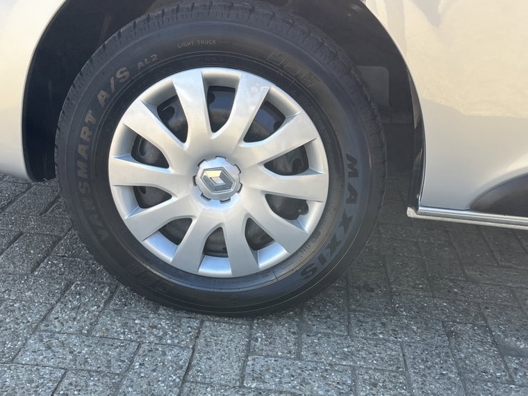 Vehicle Image 23