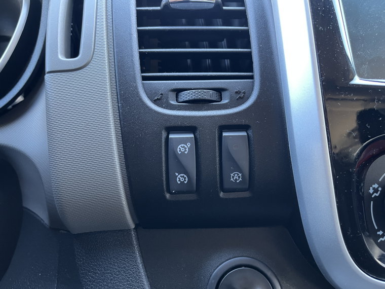 Vehicle Image 29