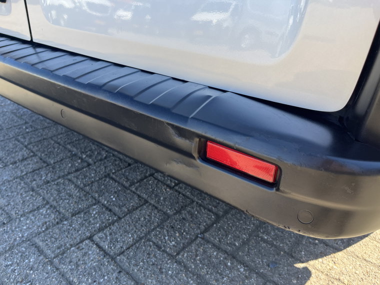 Vehicle Image 45