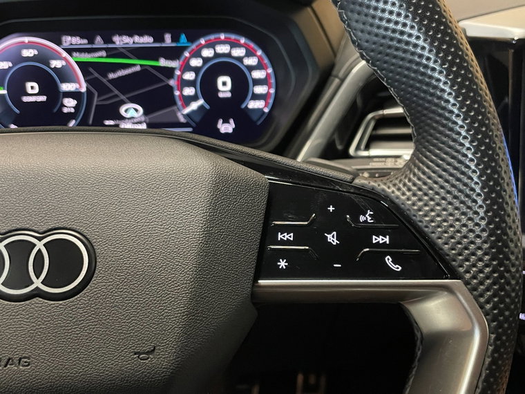 Vehicle Image 45