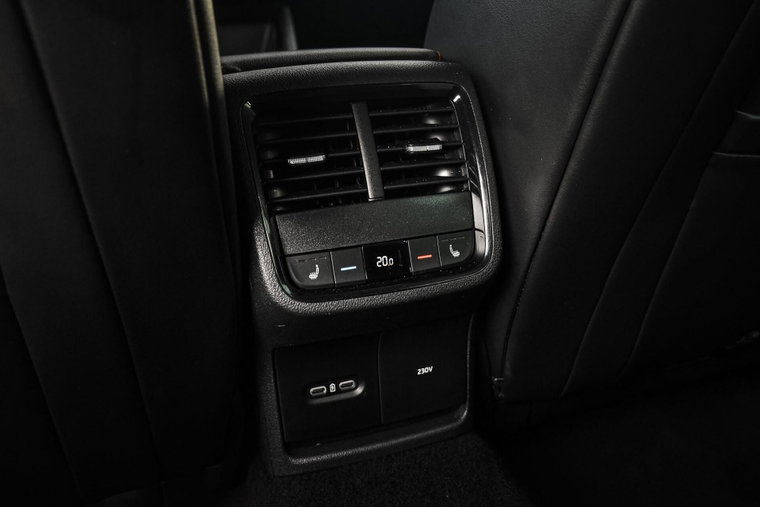 Vehicle Image 40