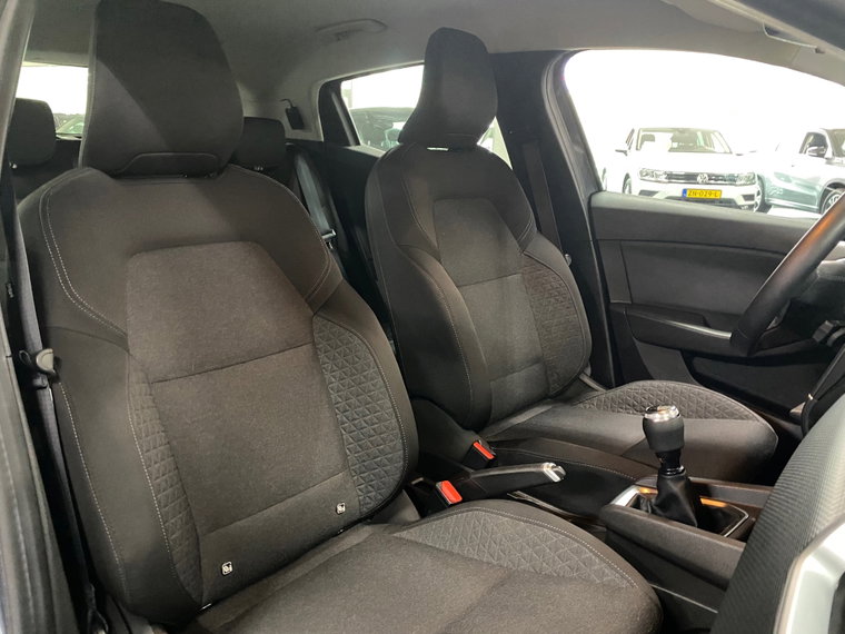 Vehicle Image 23