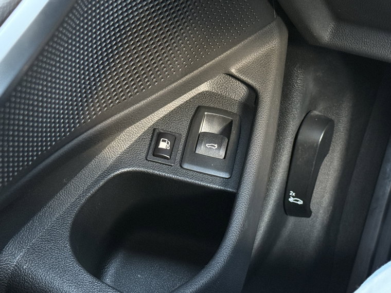 Vehicle Image 54