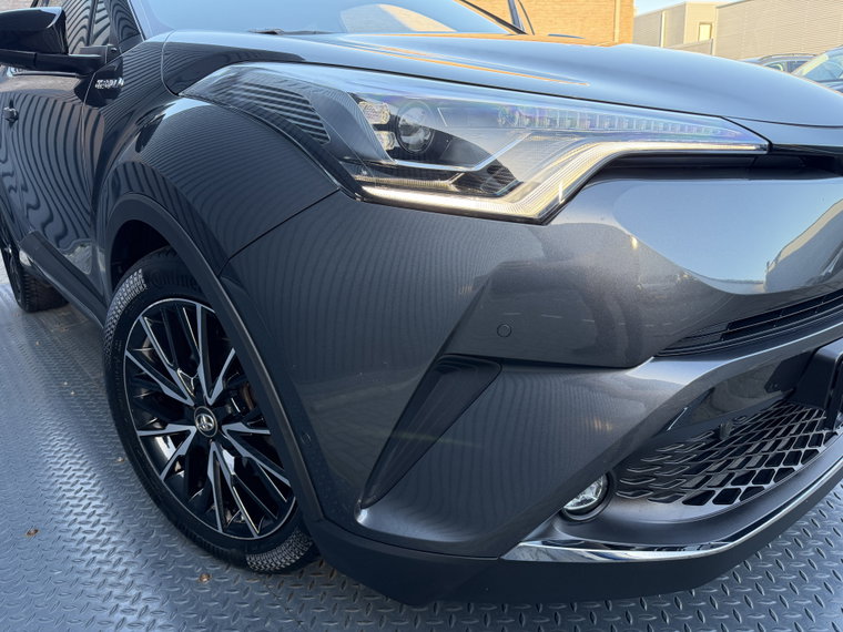 Vehicle Image 12