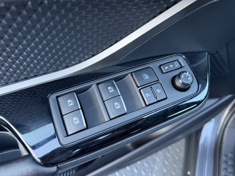 Vehicle Image 36