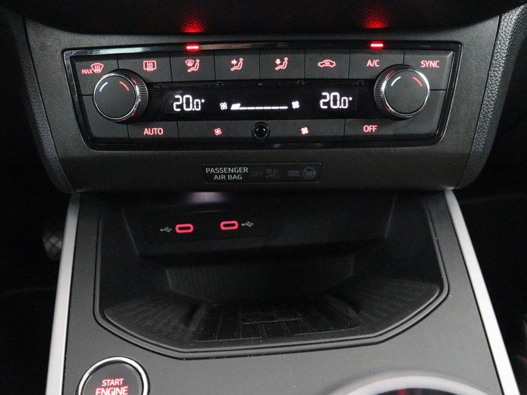 Vehicle Image 27