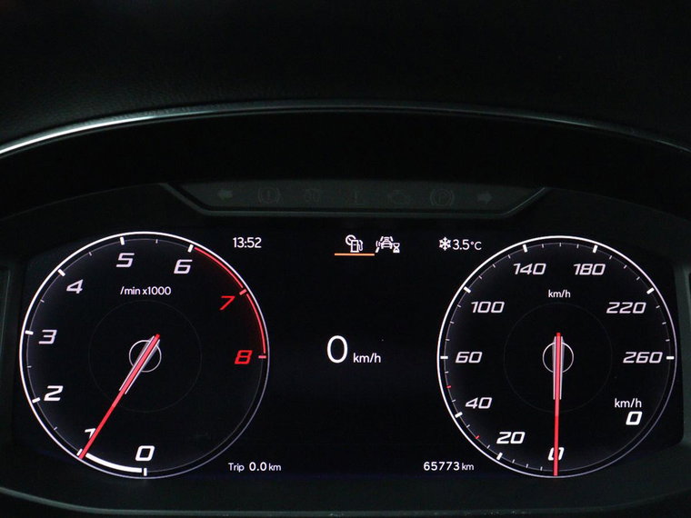 Vehicle Image 30
