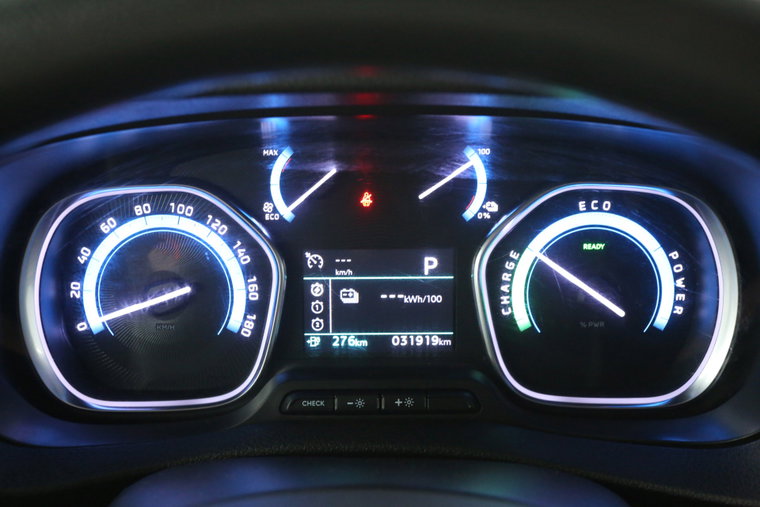 Vehicle Image 15