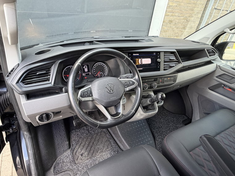 Vehicle Image 30