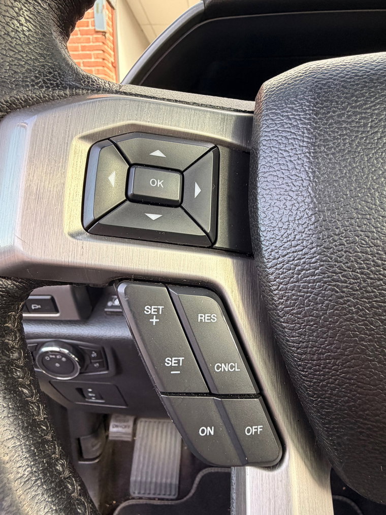 Vehicle Image 36