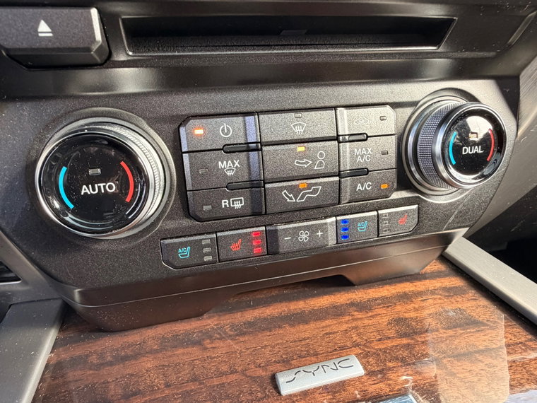 Vehicle Image 45