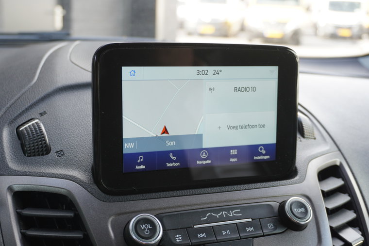 Vehicle Image 12