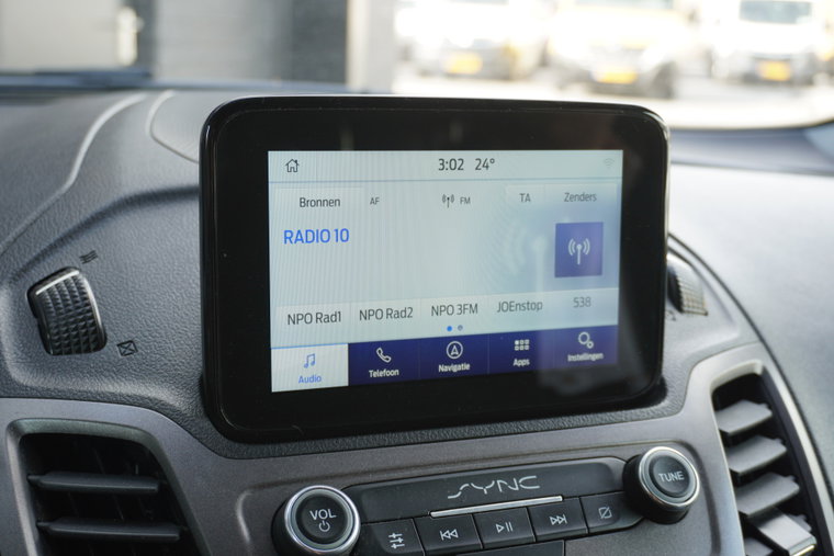 Vehicle Image 13