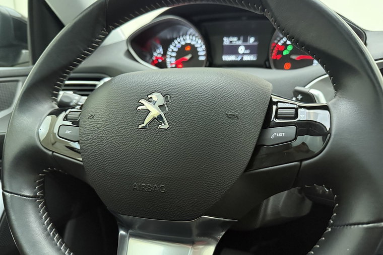 Vehicle Image 27