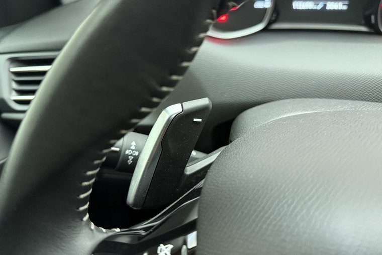 Vehicle Image 33