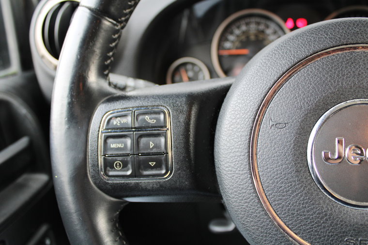 Vehicle Image 27