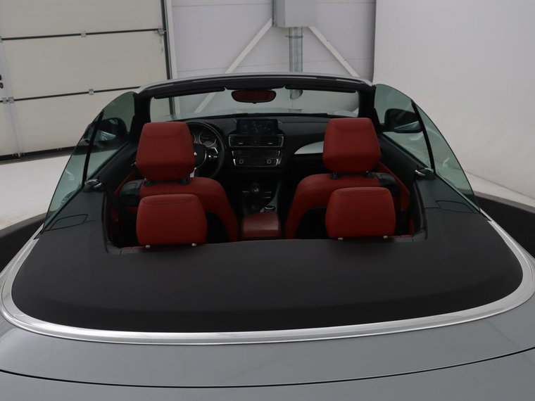 Vehicle Image 28
