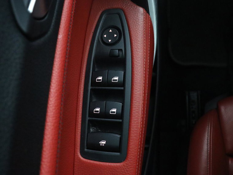 Vehicle Image 39