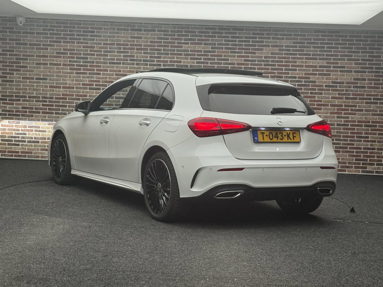 Vehicle Image 28