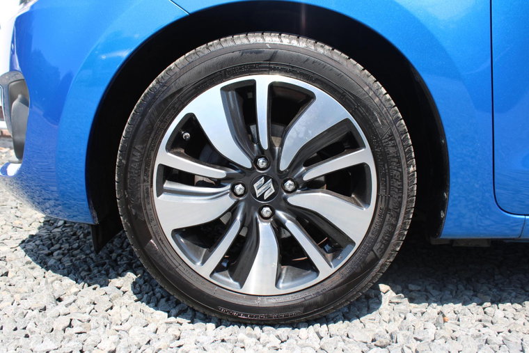 Vehicle Image 35