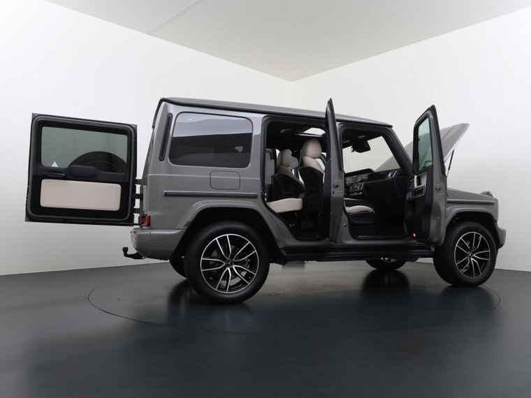 Vehicle Image 18
