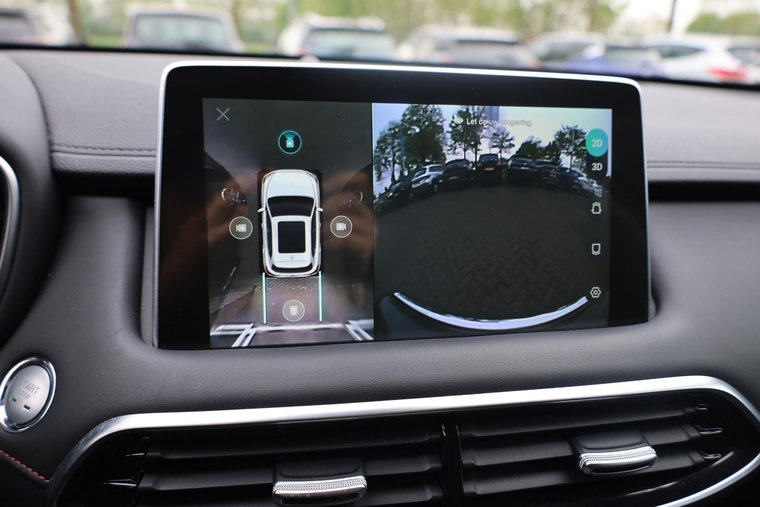 Vehicle Image 11