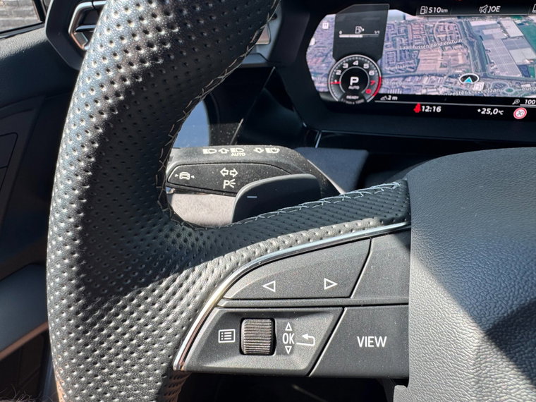 Vehicle Image 33