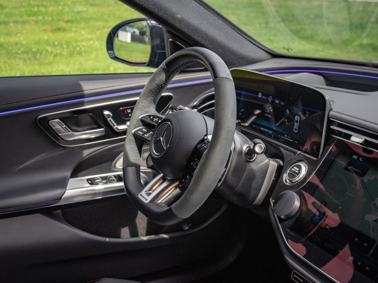 Vehicle Image 45