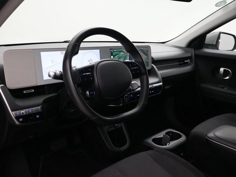 Vehicle Image 38