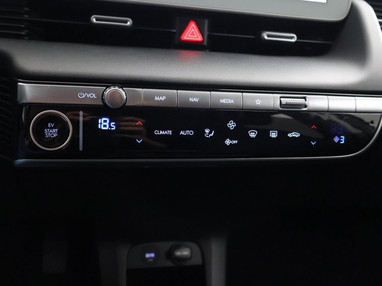 Vehicle Image 52