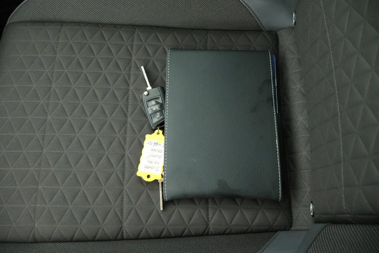 Vehicle Image 36