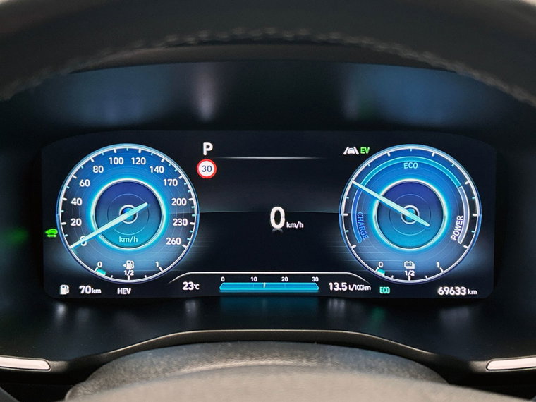 Vehicle Image 17