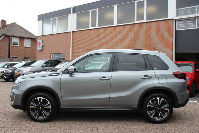 Vehicle Image 4