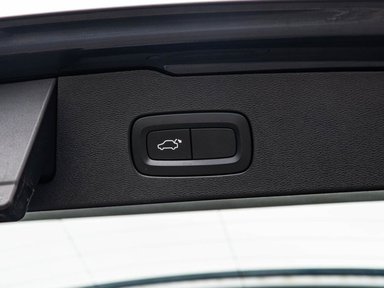 Vehicle Image 48