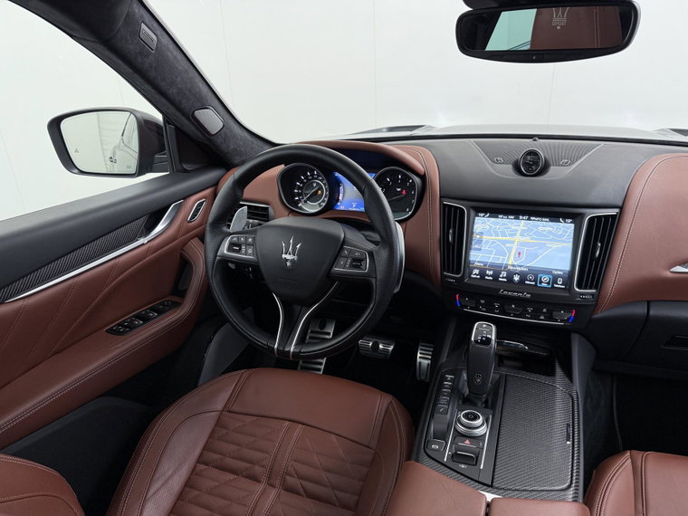 Vehicle Image 23