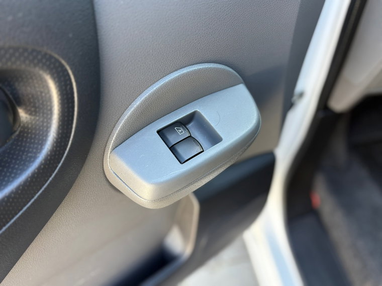 Vehicle Image 24