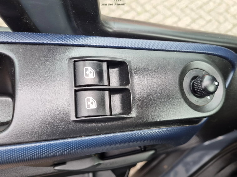 Vehicle Image 26